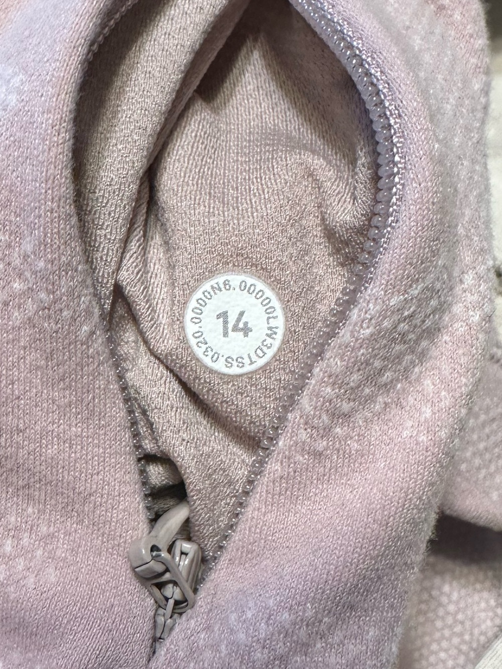 Long-Sleeve Pink Camo Performance Top Lululemon Pocket Thumbhole - Picture 4 of 7